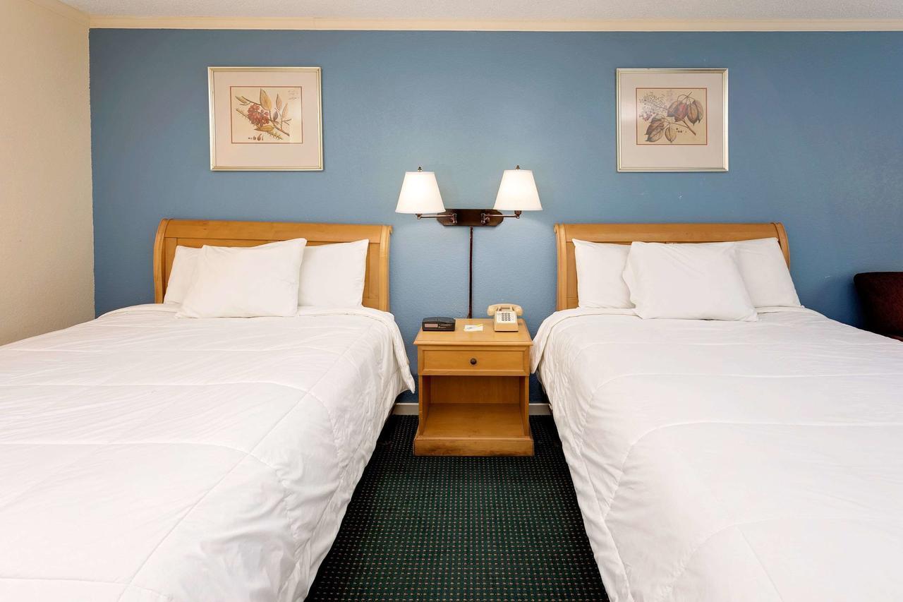 Days Inn By Wyndham Turbeville Shiloh Eksteriør bilde